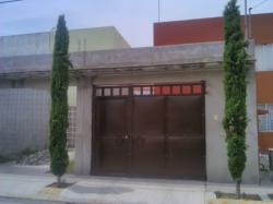 RENTO BONITA Y ACOGEDORA CASA A 20 MIN GALERIAS METEPEC