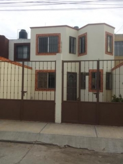 Casa en venta Irapuato Gto. fracc. El Campirano