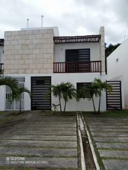 HERMOSA CASA, 2 NIVELES, 4 RECAMARAS  EN PALMA GRAND PUERTO MORELOS